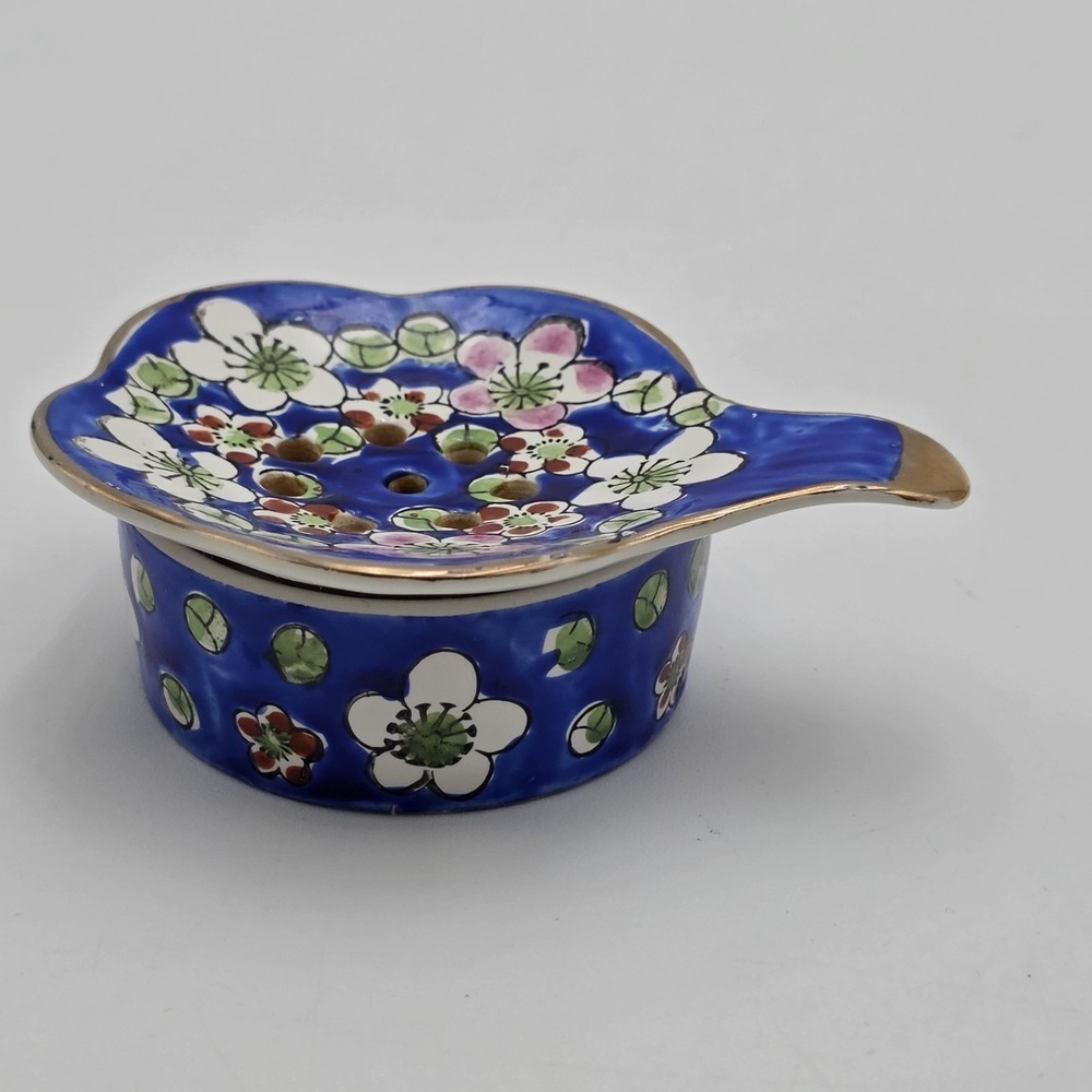 Vintage Knobler Japan Cobalt Blue Floral Porcelain Tea Bag Strainer Set